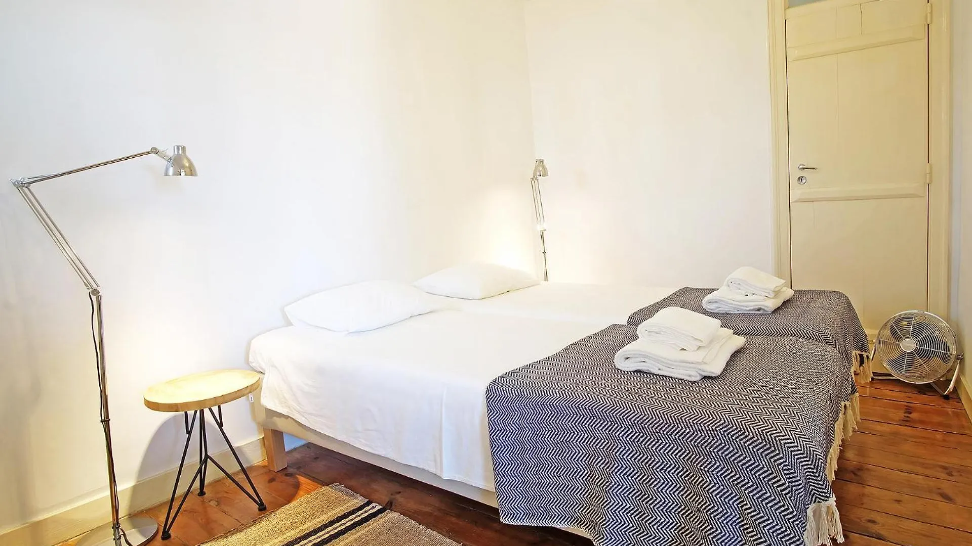 Апартаменты Bh4D With View Heart Of Bairro Alto * Bright 4D * 3+1 Br Лиссабон